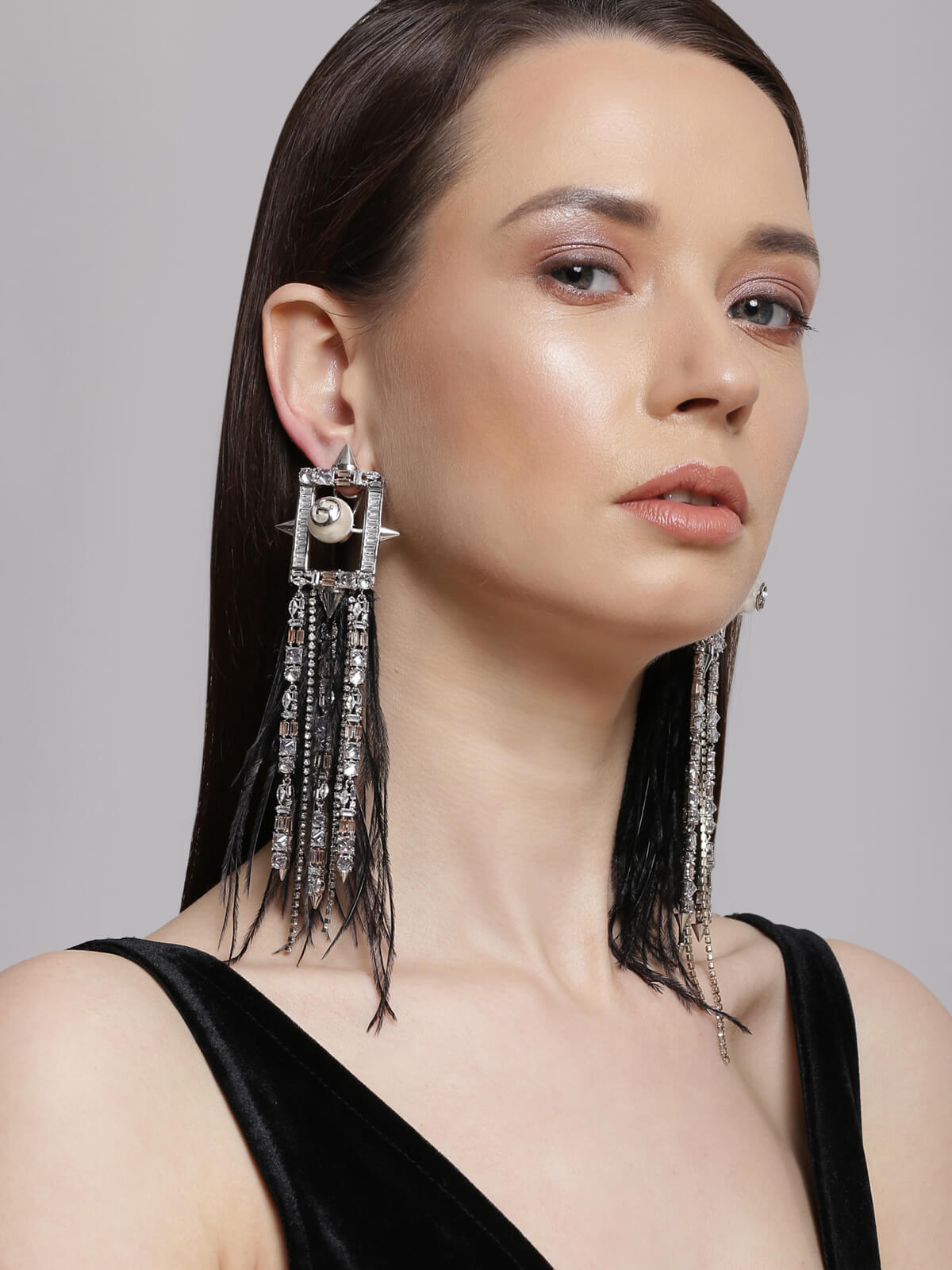 Sexy White Teardrop Crystal & Tassel Pendant Earrings, Party Women's Formal  Gown Personalized Jewelry Accessories | SHEIN USA